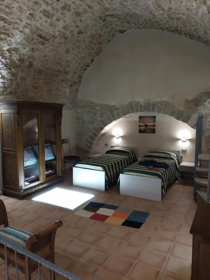 Villa Ca' del tartufaio Castelmauro Esterno foto