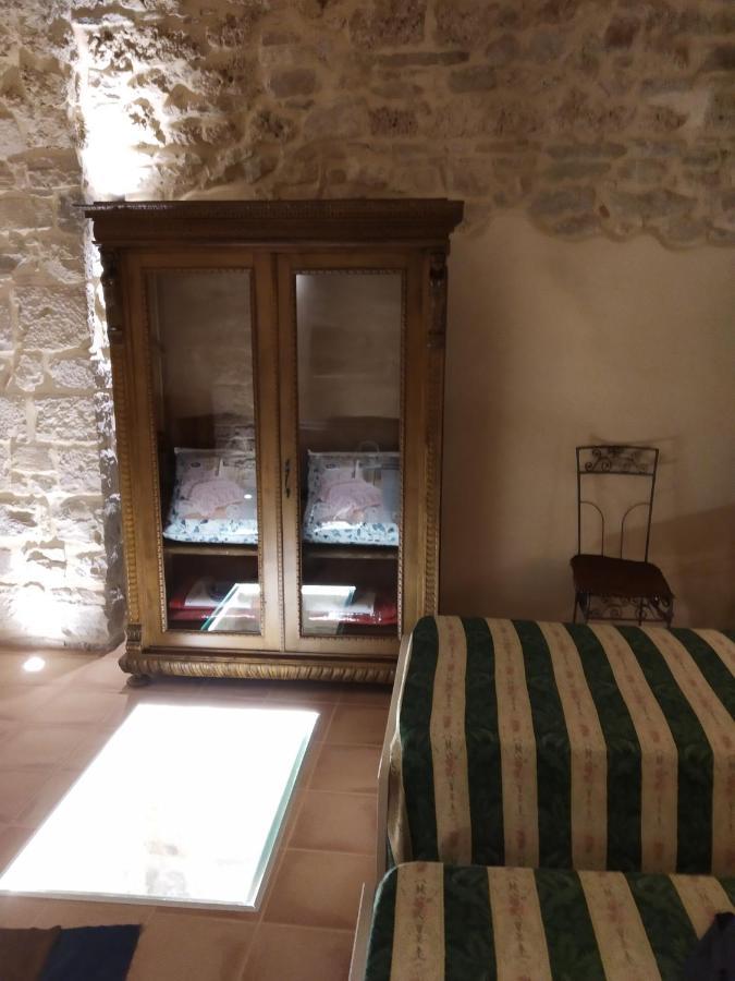 Villa Ca' del tartufaio Castelmauro Esterno foto